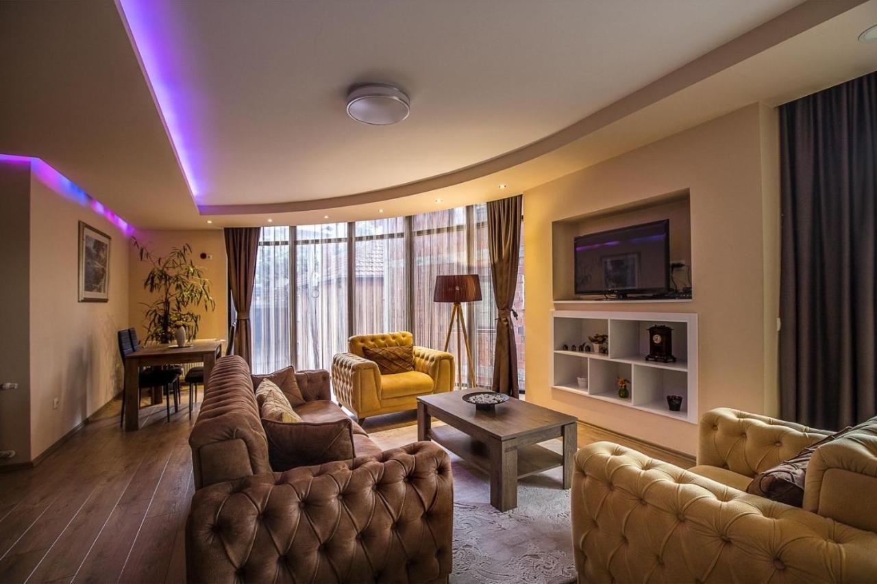 Bentley Apartments Priştine Dış mekan fotoğraf