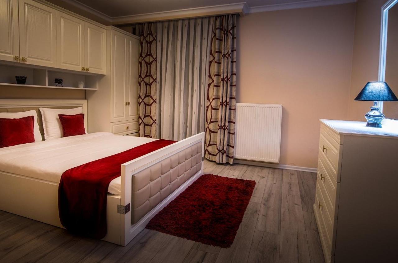 Bentley Apartments Priştine Dış mekan fotoğraf