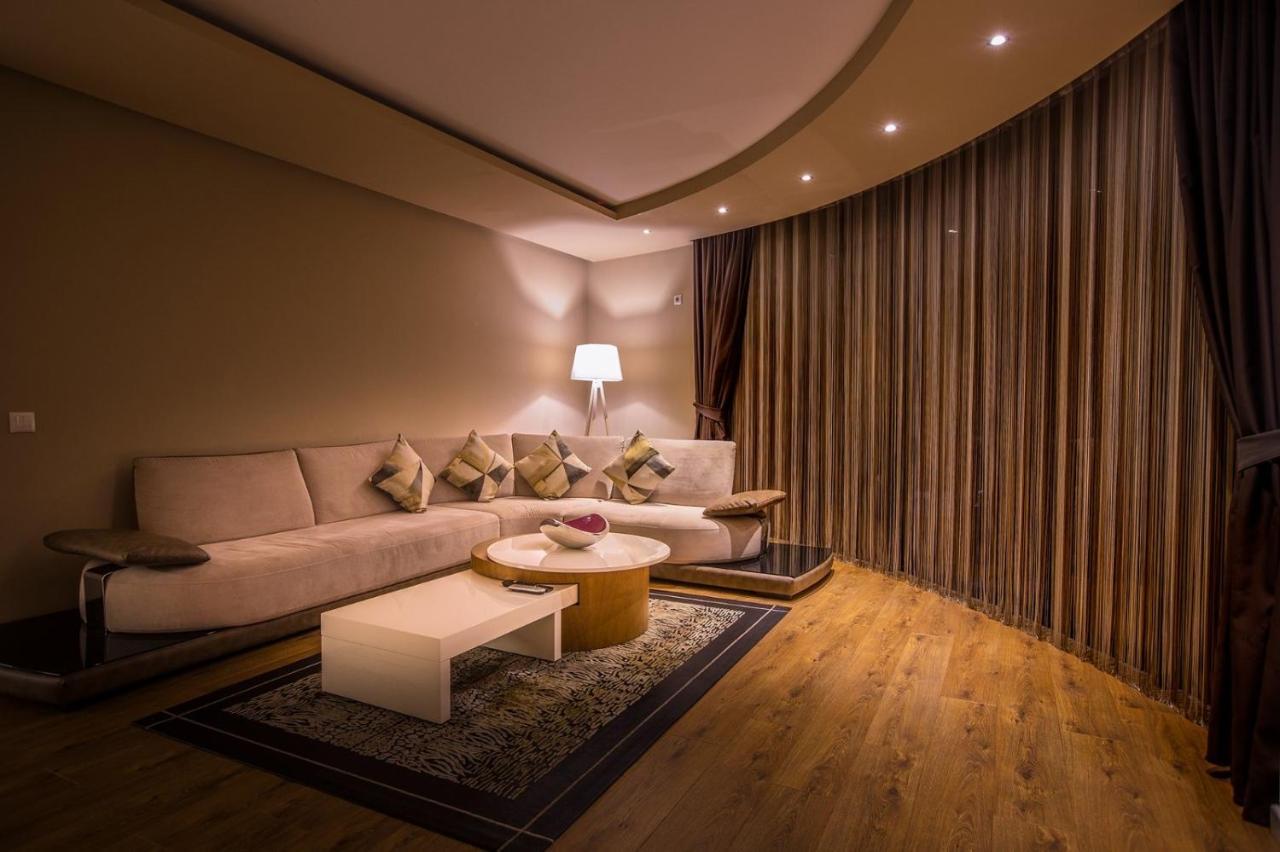Bentley Apartments Priştine Dış mekan fotoğraf