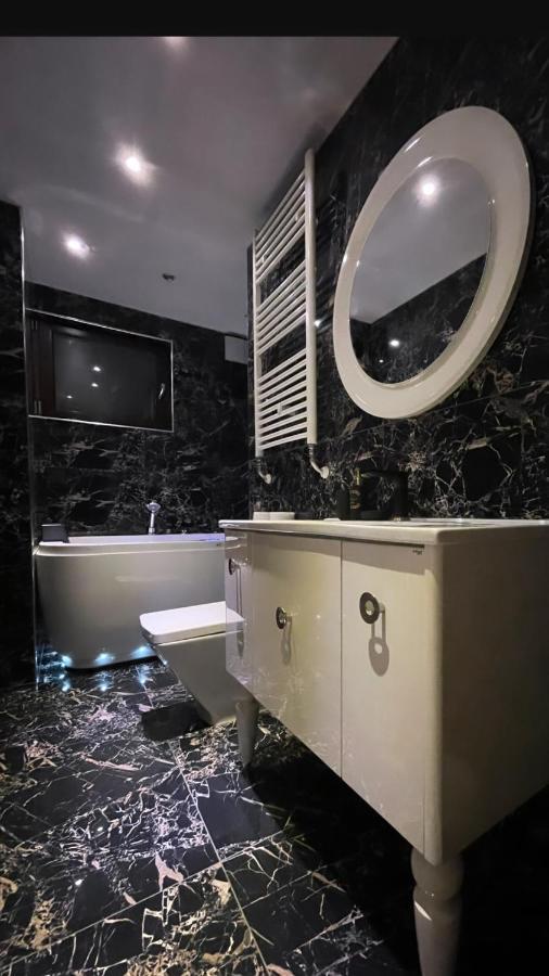Bentley Apartments Priştine Dış mekan fotoğraf